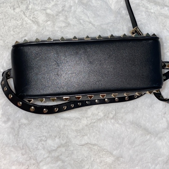Valentino Garavani rockstud crossbody - Champagne gold hardware